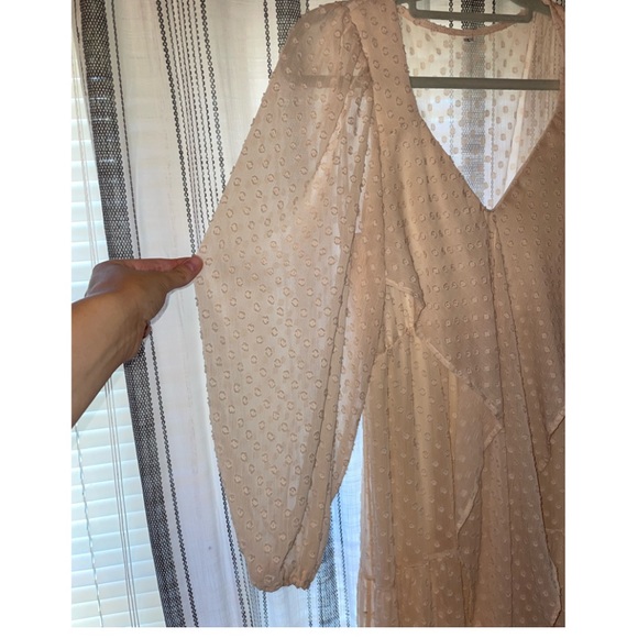 ***Sold***Cream Dotted Dress - Picture 4 of 6